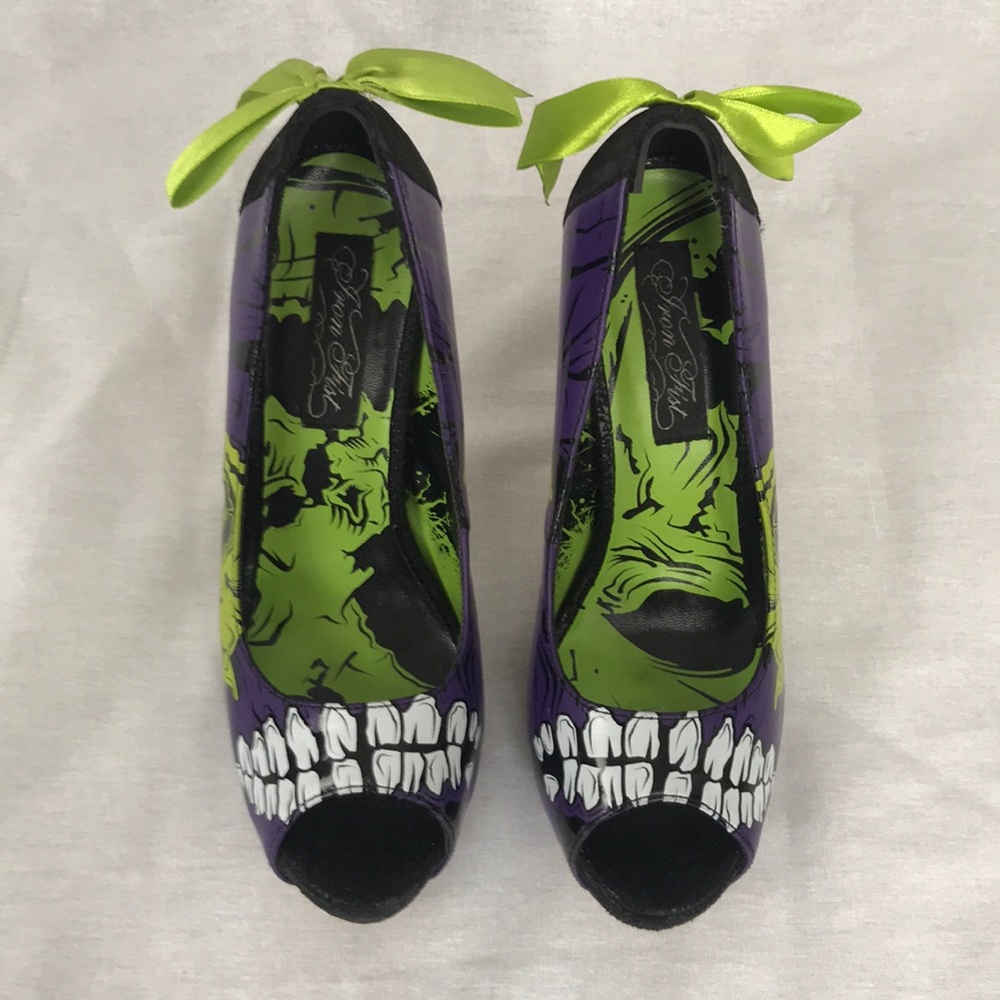 Iron Fist Zombie Stompers 🧟‍♀️ - Picture 3 of 8